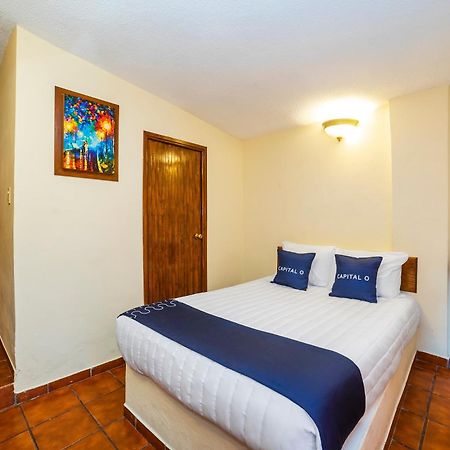 Capital O Hotel Casa Blanca Селая Екстер'єр фото