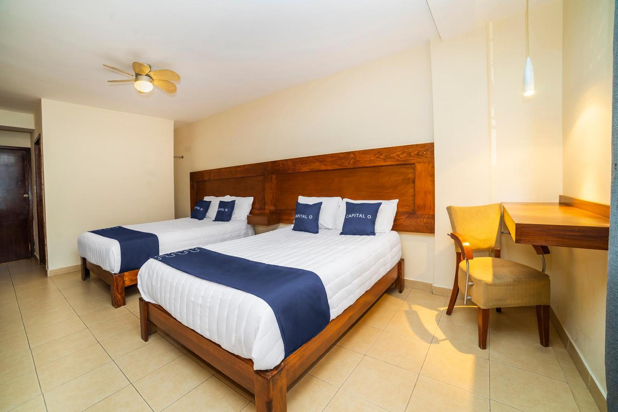 Capital O Hotel Casa Blanca Селая Екстер'єр фото