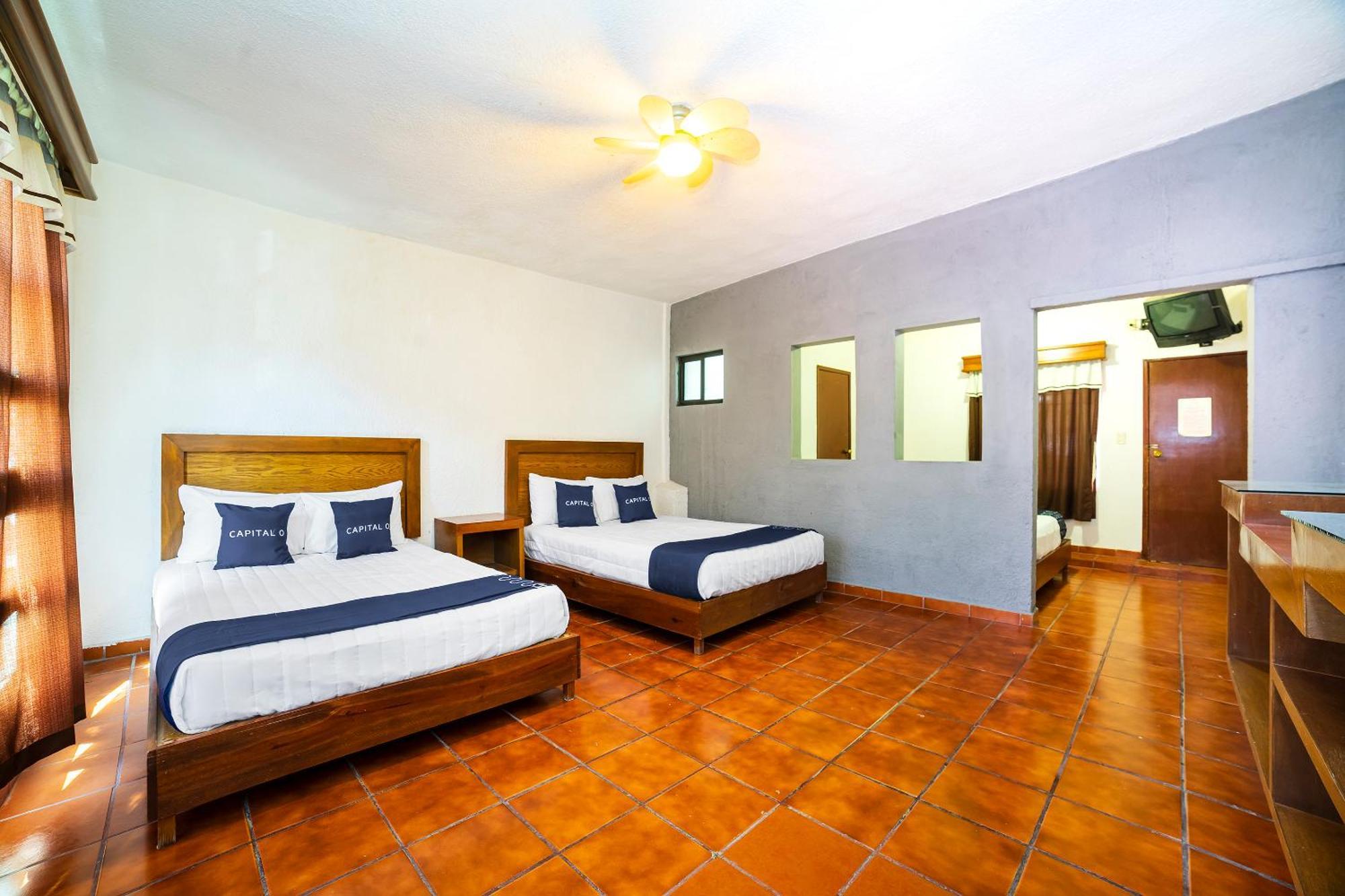 Capital O Hotel Casa Blanca Селая Екстер'єр фото